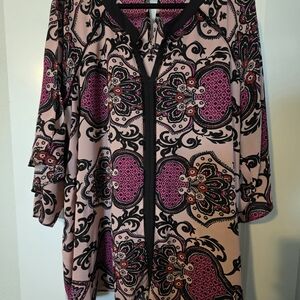 Gibson Latimer Women’s Blouse Top Size 2X – Pink & Black Medallion Print Tunic